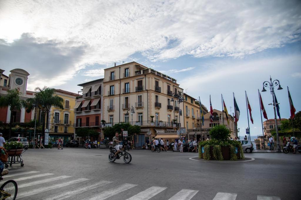 Apartamento - Posizione Unica Nella Piazza Principale Península Sorrentina